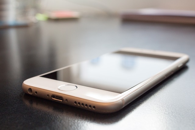 Read more about the article Apple: Bug in iOS 11 lässt Siri private Nachrichten ausplaudern