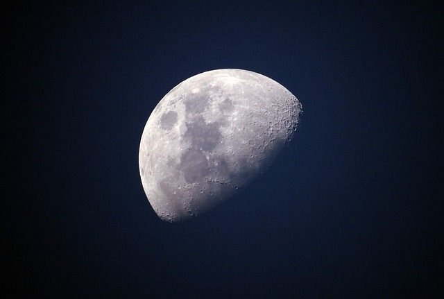Read more about the article Russische Raumsonde stürzt auf den Mond